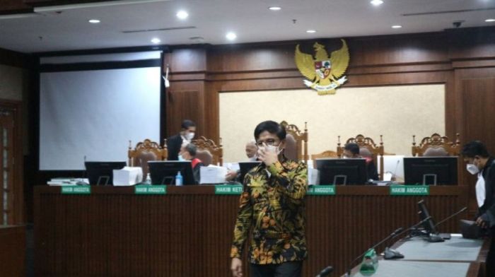 Eks dirut sarana jaya yoory diduga terima rp 3 m di kasus lahan rorotan