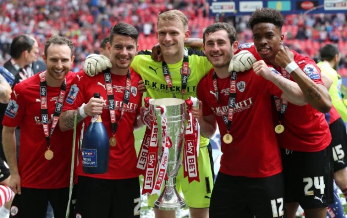 Barnsley FC players back foodbank partnership