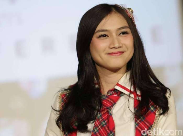 PADANGMEDIA - Cerita Melody Eks JKT48 Ikut Pertandingan Berkuda, Asam